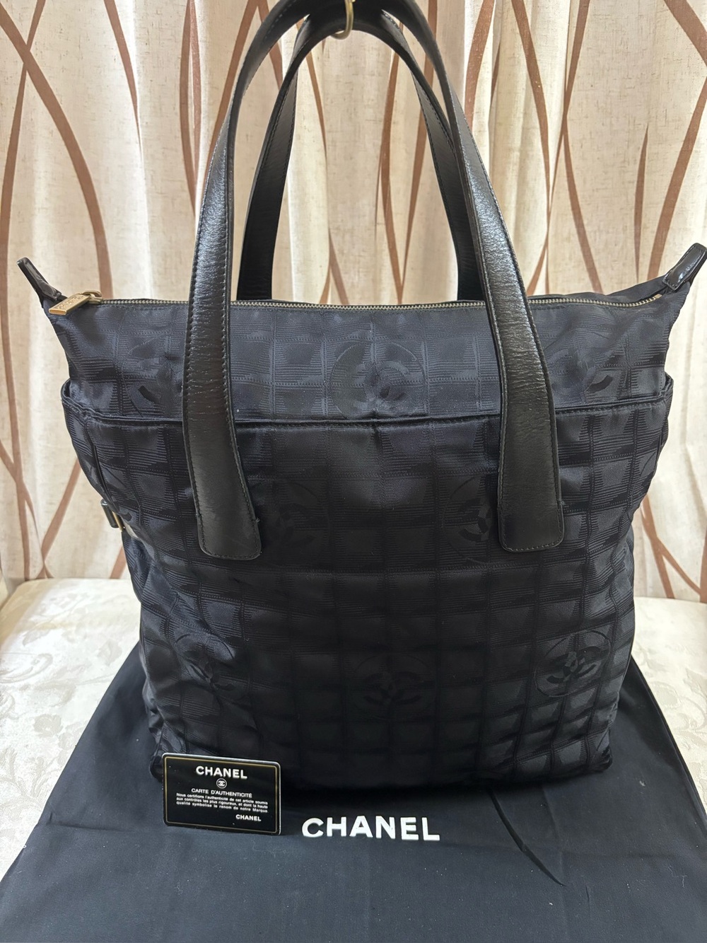 🆕 Chanel XL New Travel LineGM Tote Bag, Like New👜
